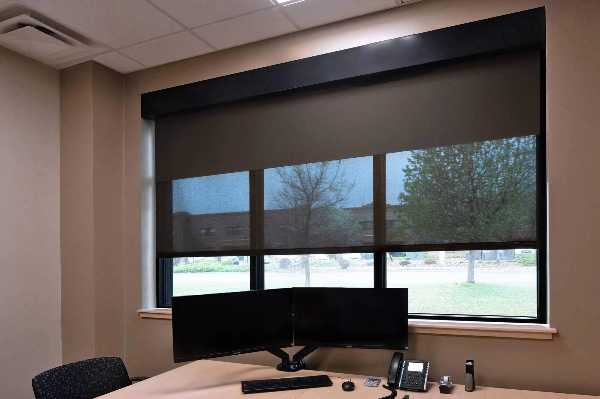 Dual-Mechanism Motorized Shade3