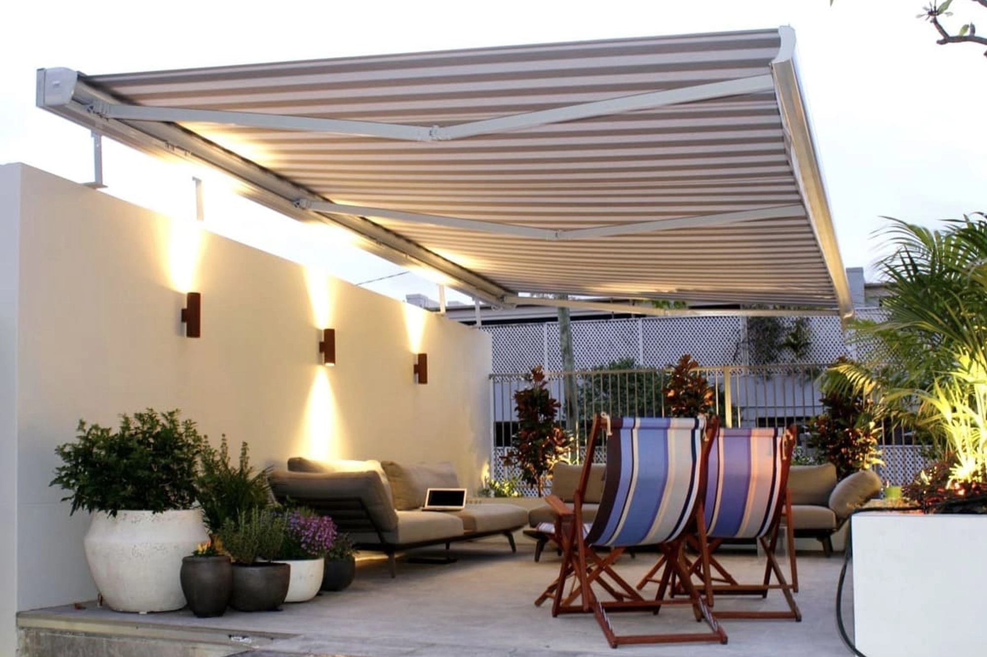 Retractable Arm Awning