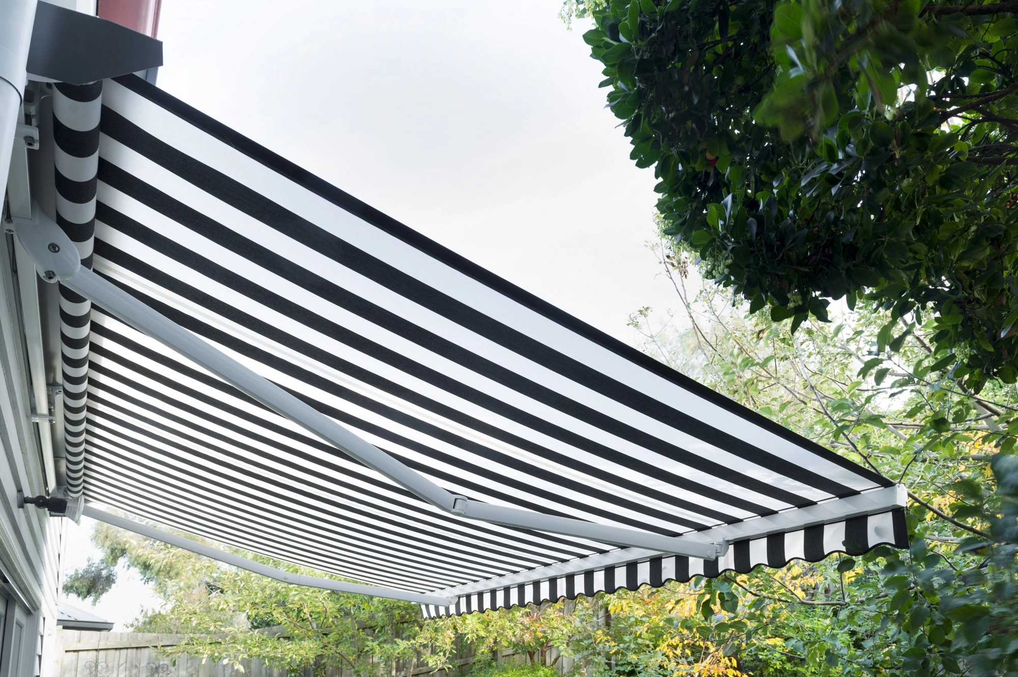 Retractable Arm Awning2